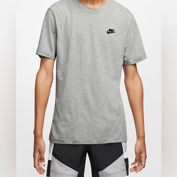 Nike Sportswear Club Men's T-Shirt size S gray - Picture 7 of 7